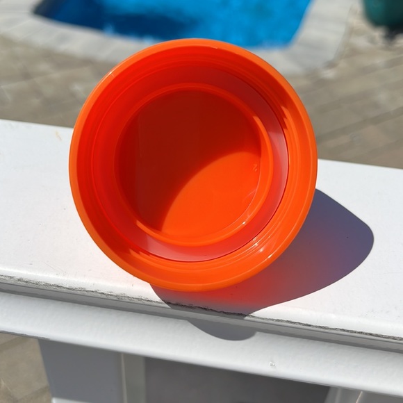 Orangetheory DRI TRI plastic drink beverage bottle with carry handle - Picture 6 of 7